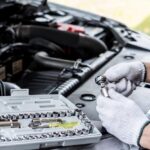 essential tools to carry in your car everyday